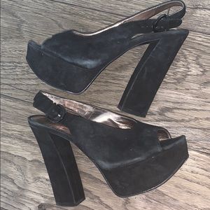 Slightly used Chinese Laundry Black Heels